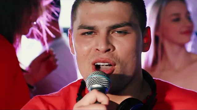 DJ Boboy pjeva uživo u spotu za pjesmu Poziv upomoć